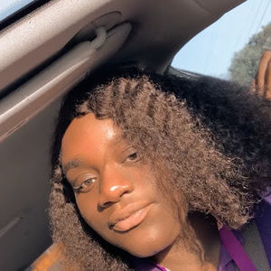 Meet your Posher, Clariona